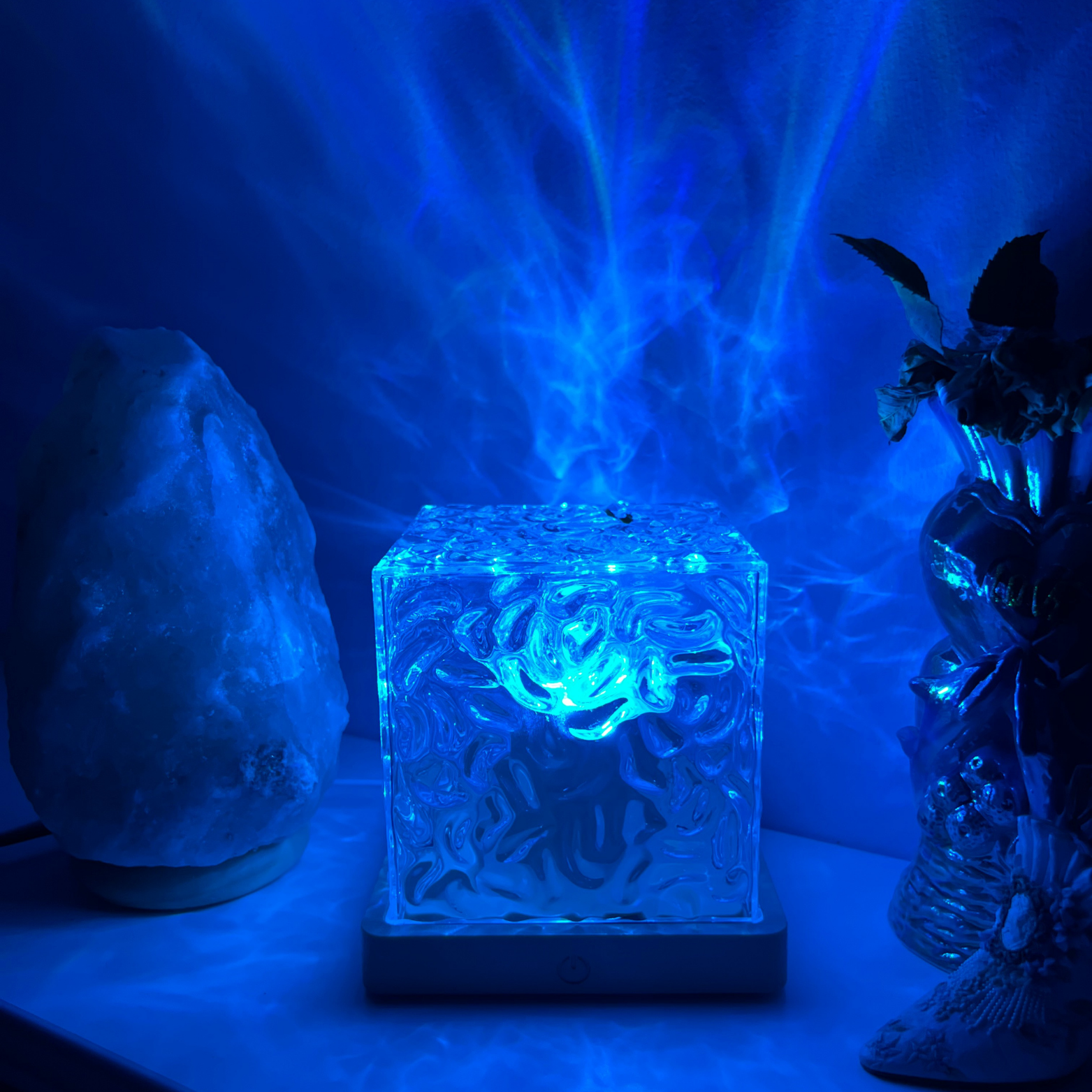 Aurora Cube - The Viral Northern Lights Lamp!